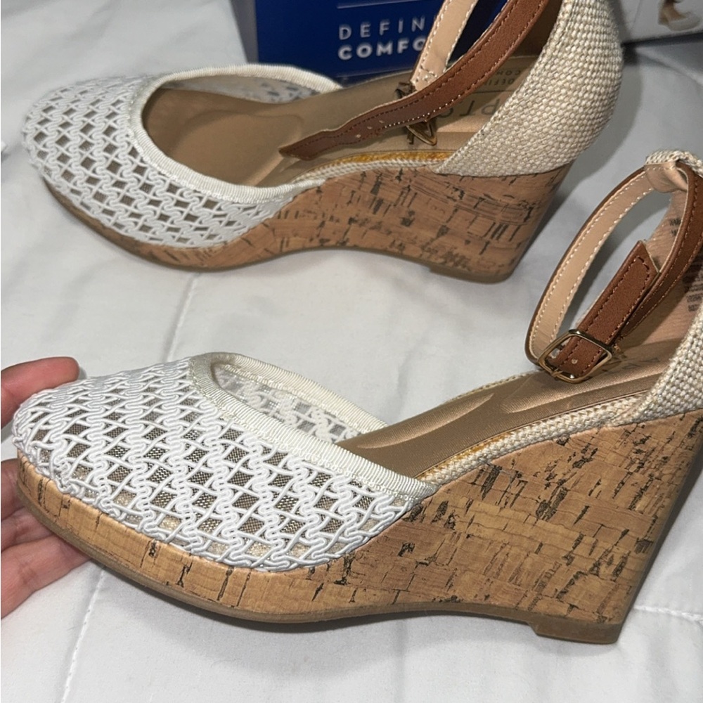 Apt. 9 Cream and Tan Wedge Sandals